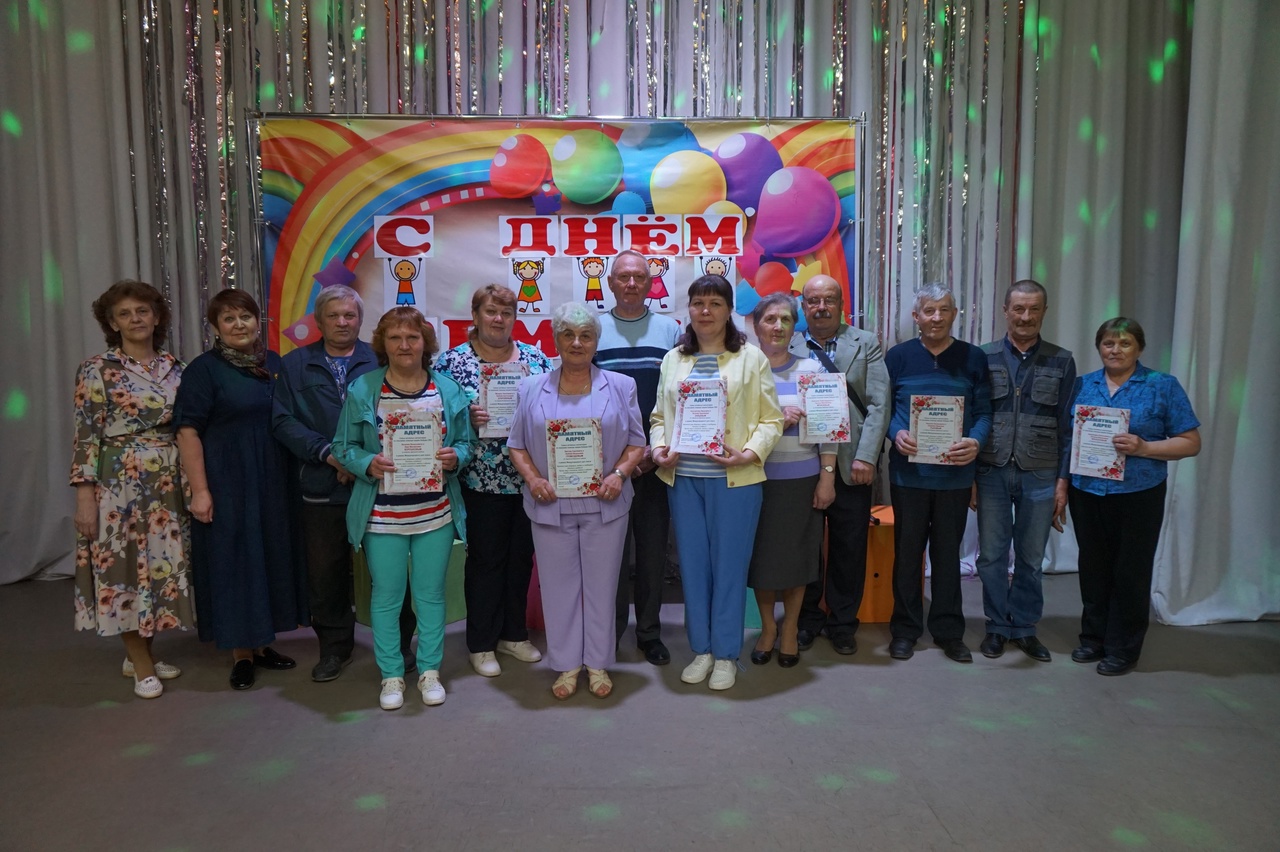 Чествование семей  волонтеров в Международный день семьи.
